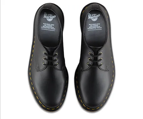 suede upper Durable Leather Slip-ons 3 Eye Vegan 1461 Shoe in Black from Dr. Martens