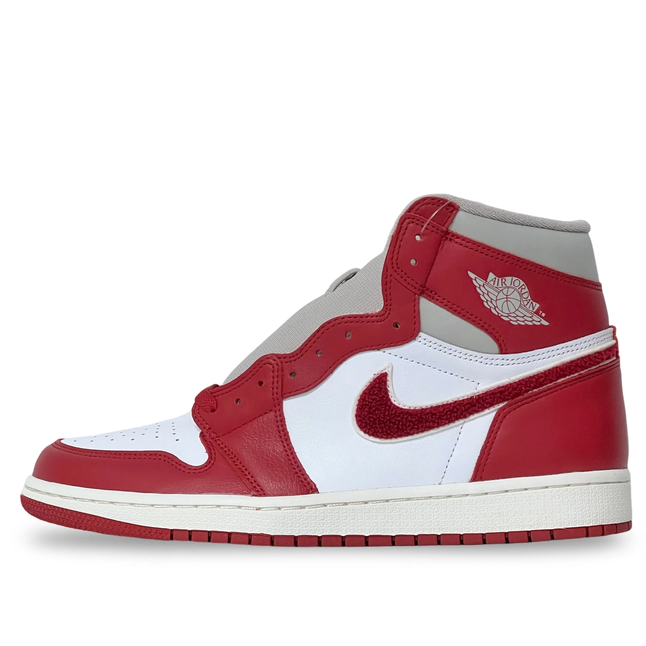 WMNS Nike Air Jordan 1 High Chenille Varsity Red New Drop Gloss Mood