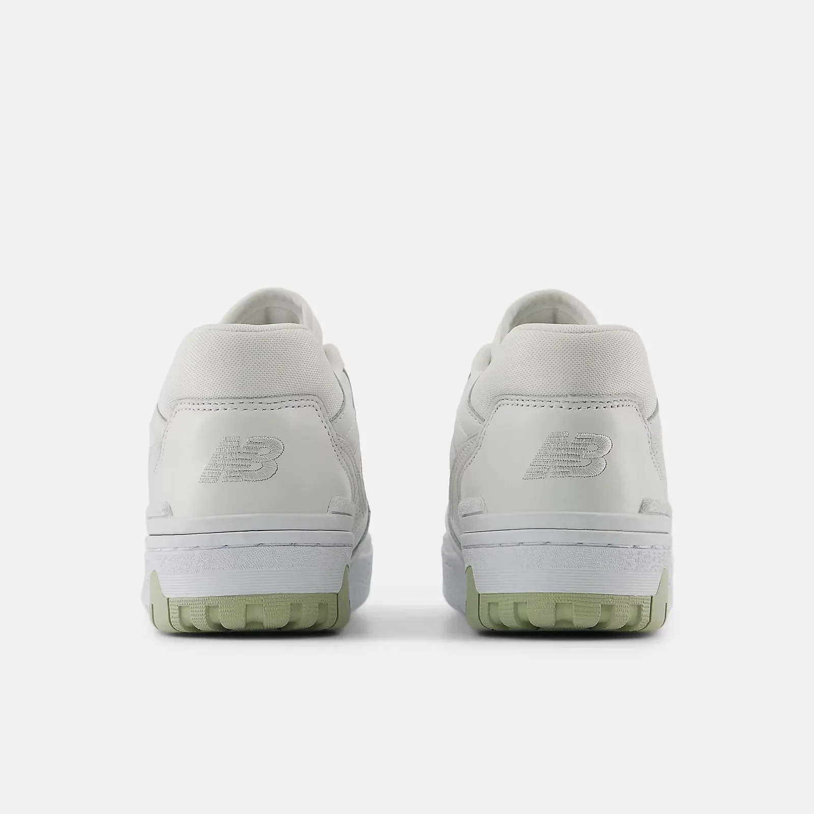 Bright Gold 550 - Reflection with Olivine