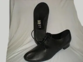 Aaron -- Men's Perforated Salsa Oxford -- Black Style Goal