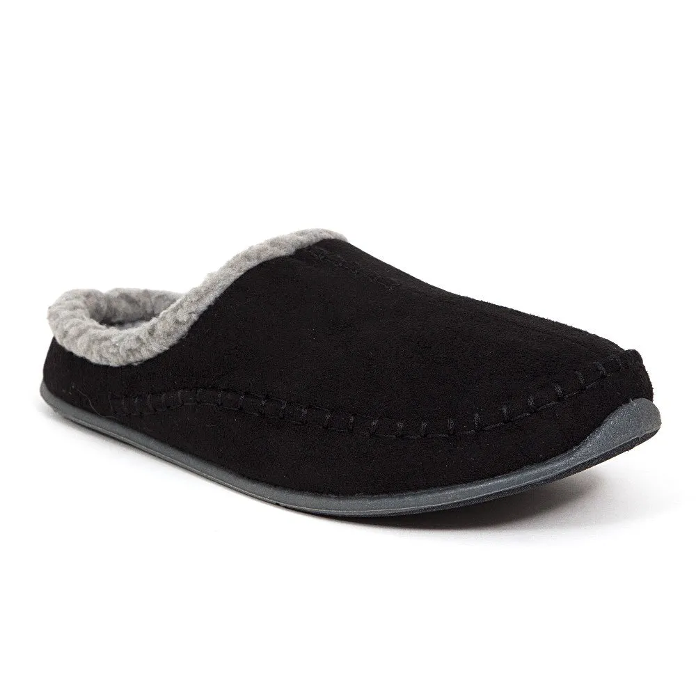 Nordic Unisex in Black Heel counter