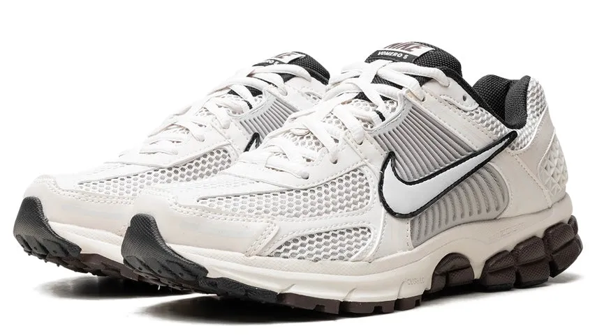 Nike Zoom Vomero 5 Phantom Light Iron Ore Power Flow Fast Run