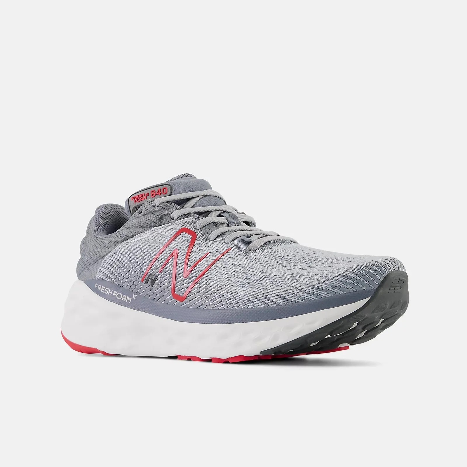 Pose Ready Fresh Foam X 840v1 - Aluminum Grey with True Red