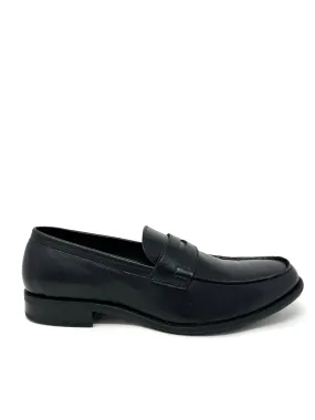Errand Day Essential Footwear Anthony Loafer in Black from Novacas