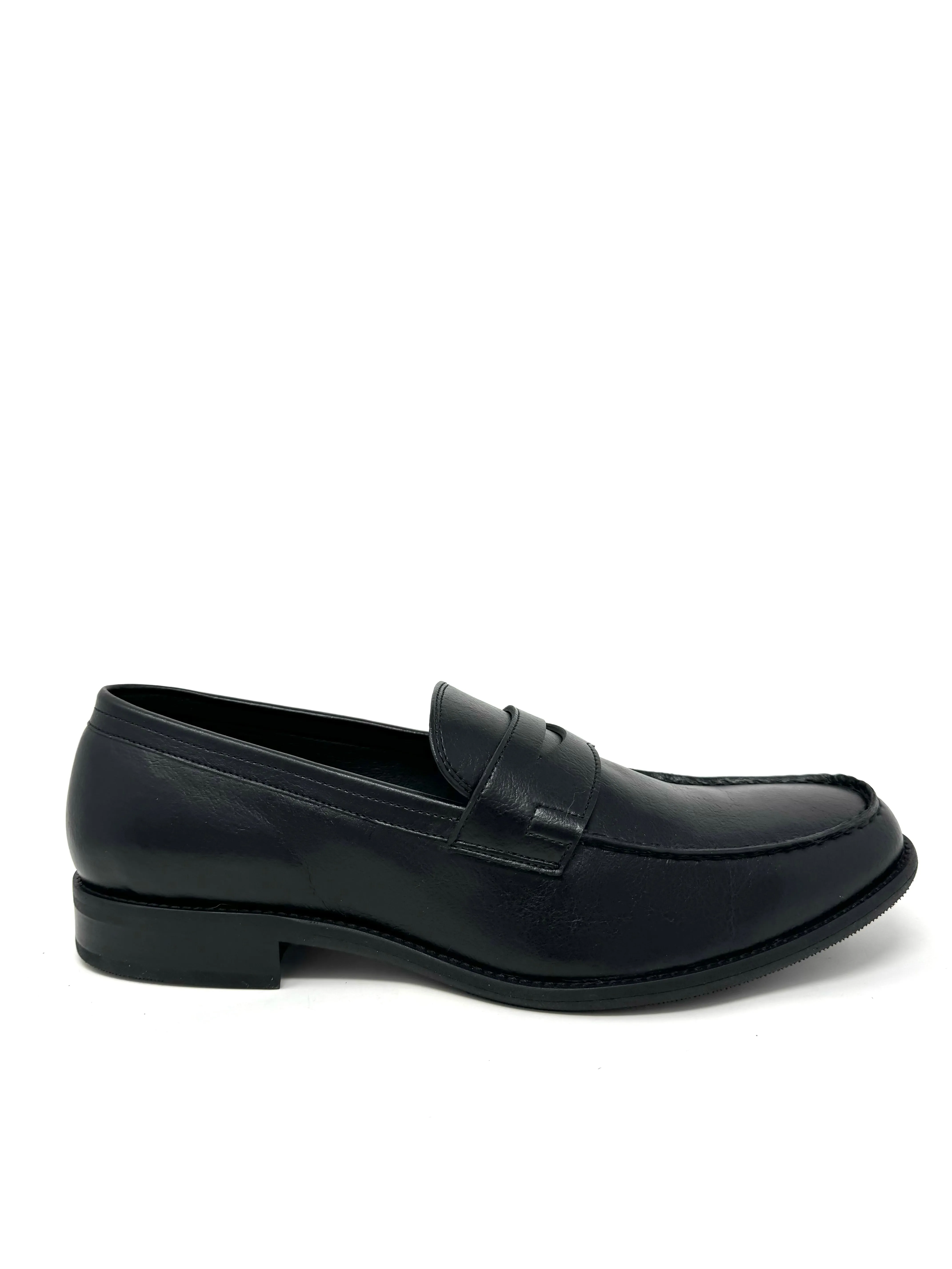 Errand Day Essential Footwear Anthony Loafer in Black from Novacas