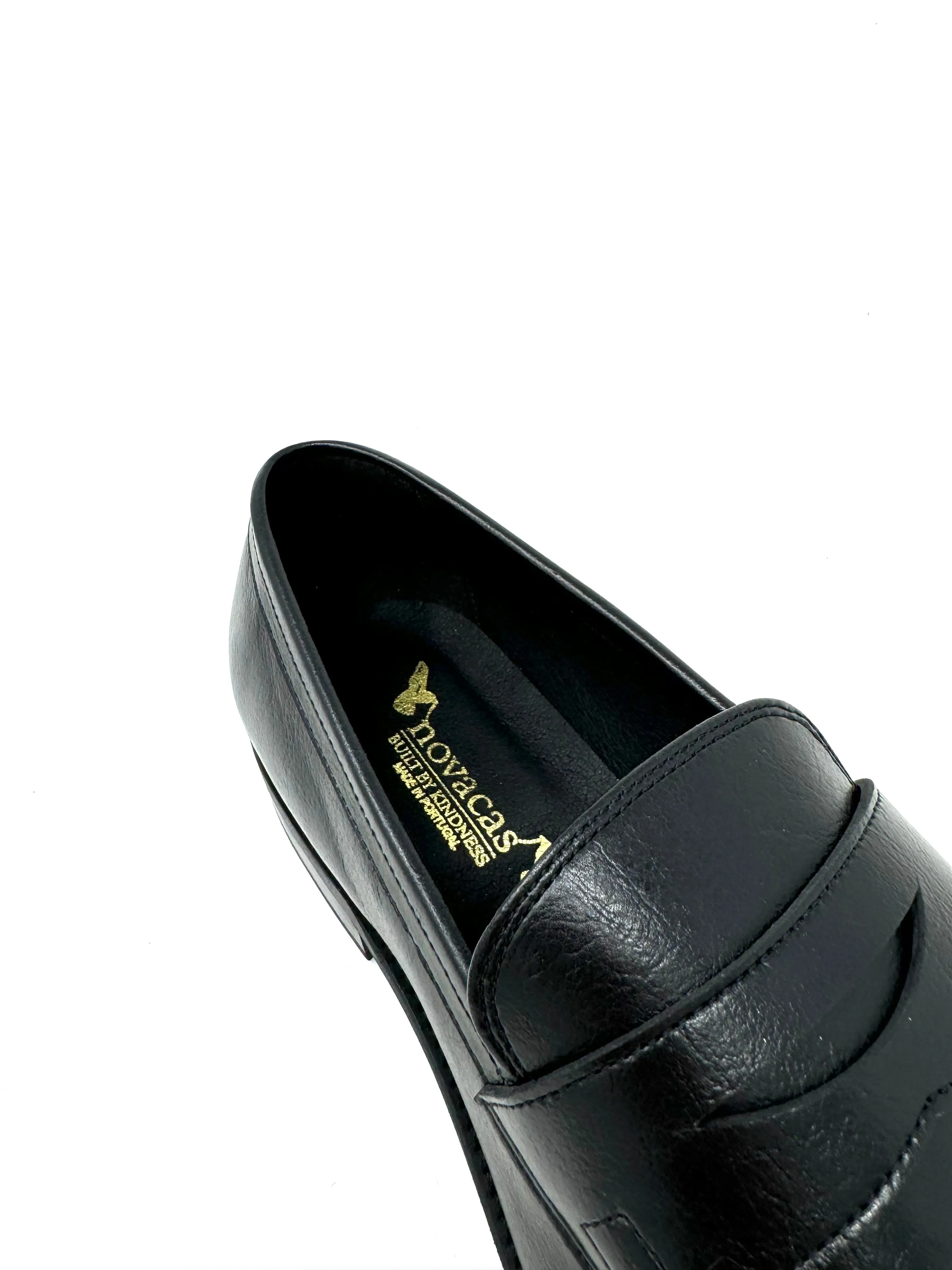 Joy Step Classic Walk Anthony Loafer in Black from Novacas