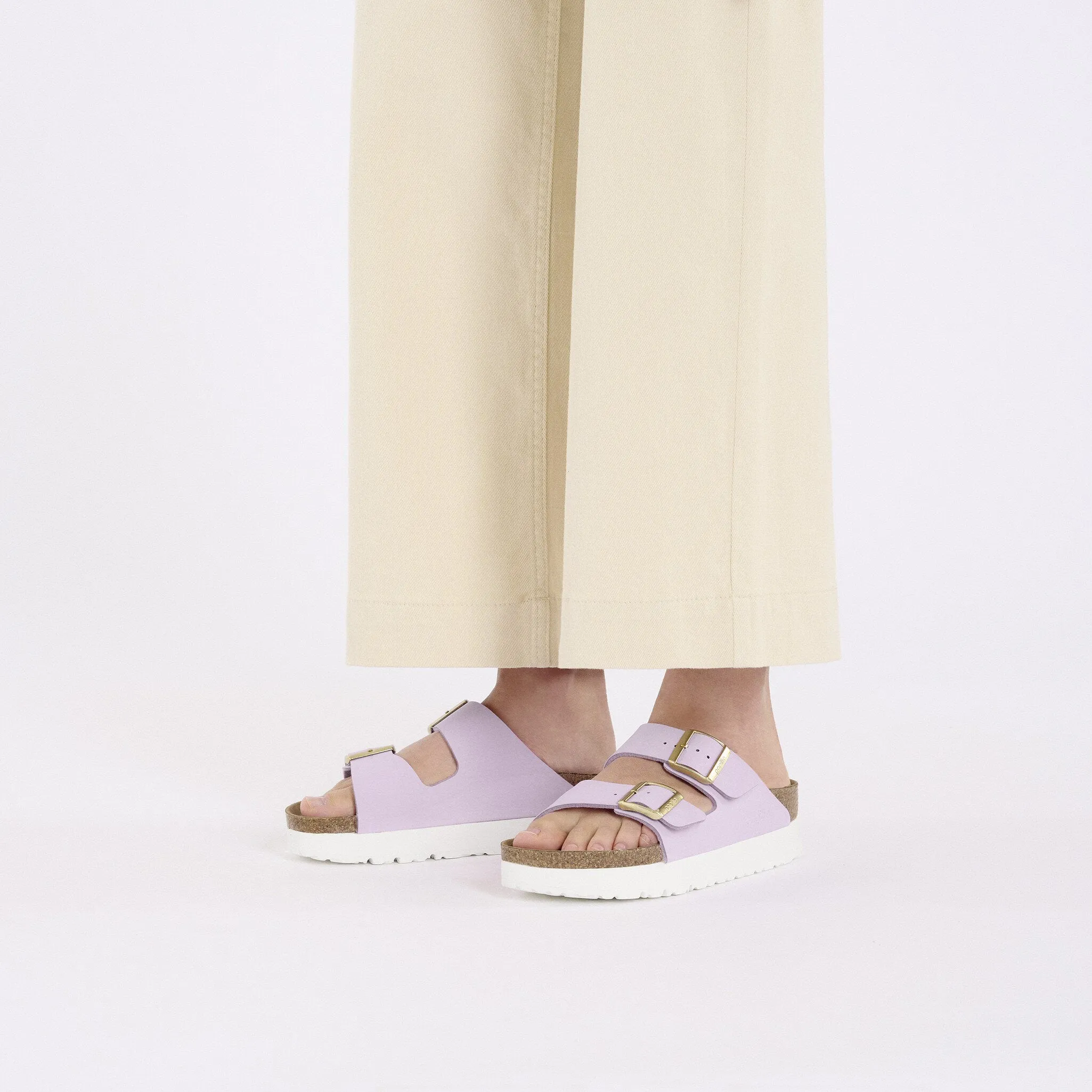 Cool Surface All-day outdoor comfort Arizona Platform Vegan in Crocus from Birkenstock