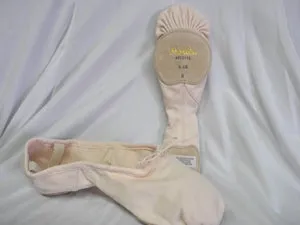 Durable Build Ballon Canvas -- Split Sole Ballet Slipper -- Pink