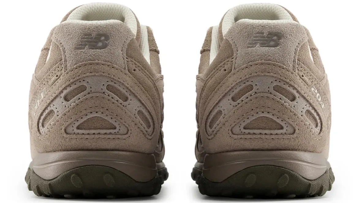 New Balance 204L Mushroom Arid Stone Old School Flexible Fit Busy Professionals