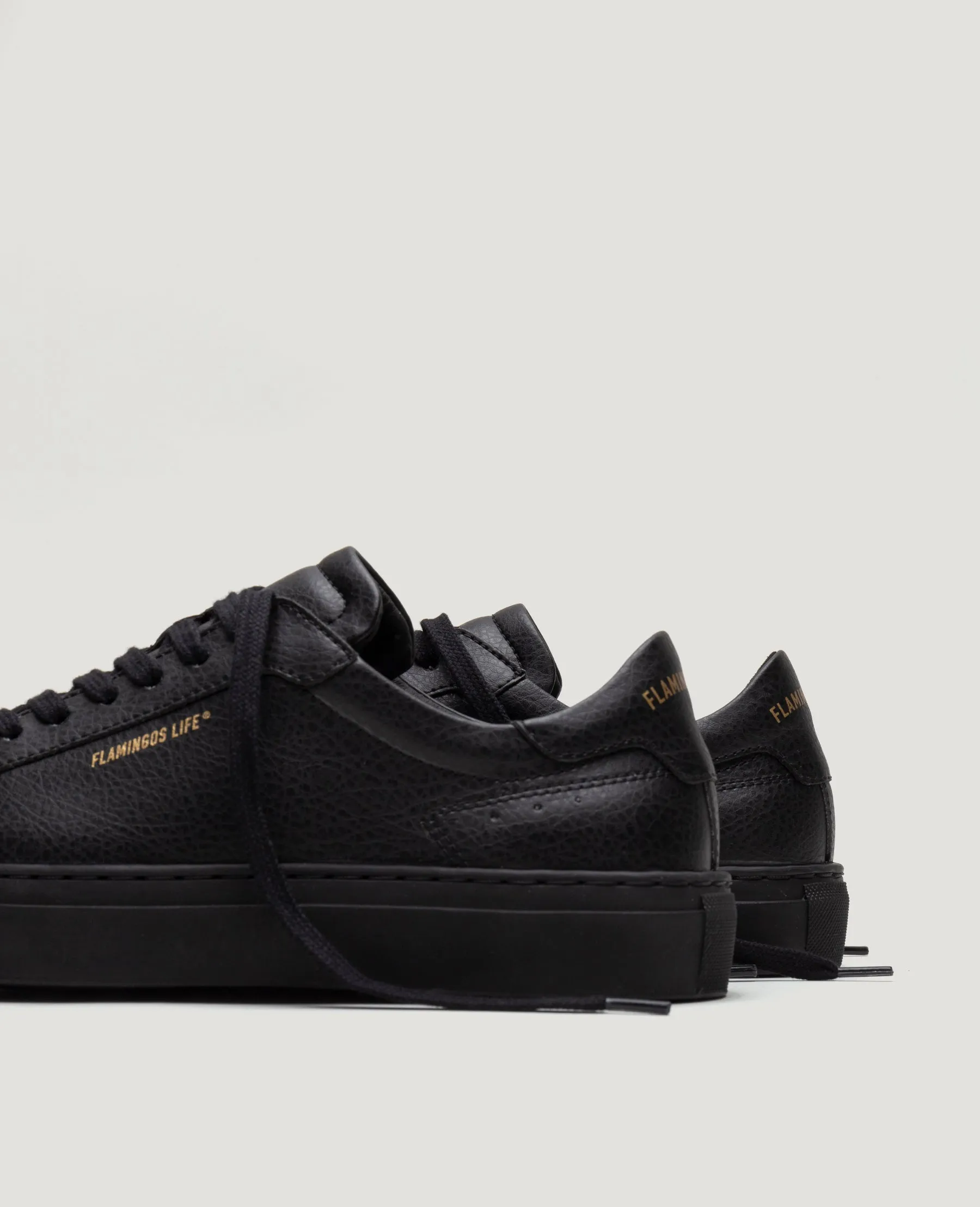 Hampton Court in Black from Flamingos Life Lightweight Design Breathable Road Trip