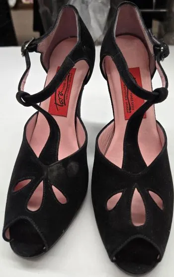 3.5" Malena V -- Women's Tango Shoes -- Black Garden Mood