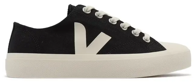 Lightweight Design Move Bold Veja Wata II Low Canvas Black Pierre