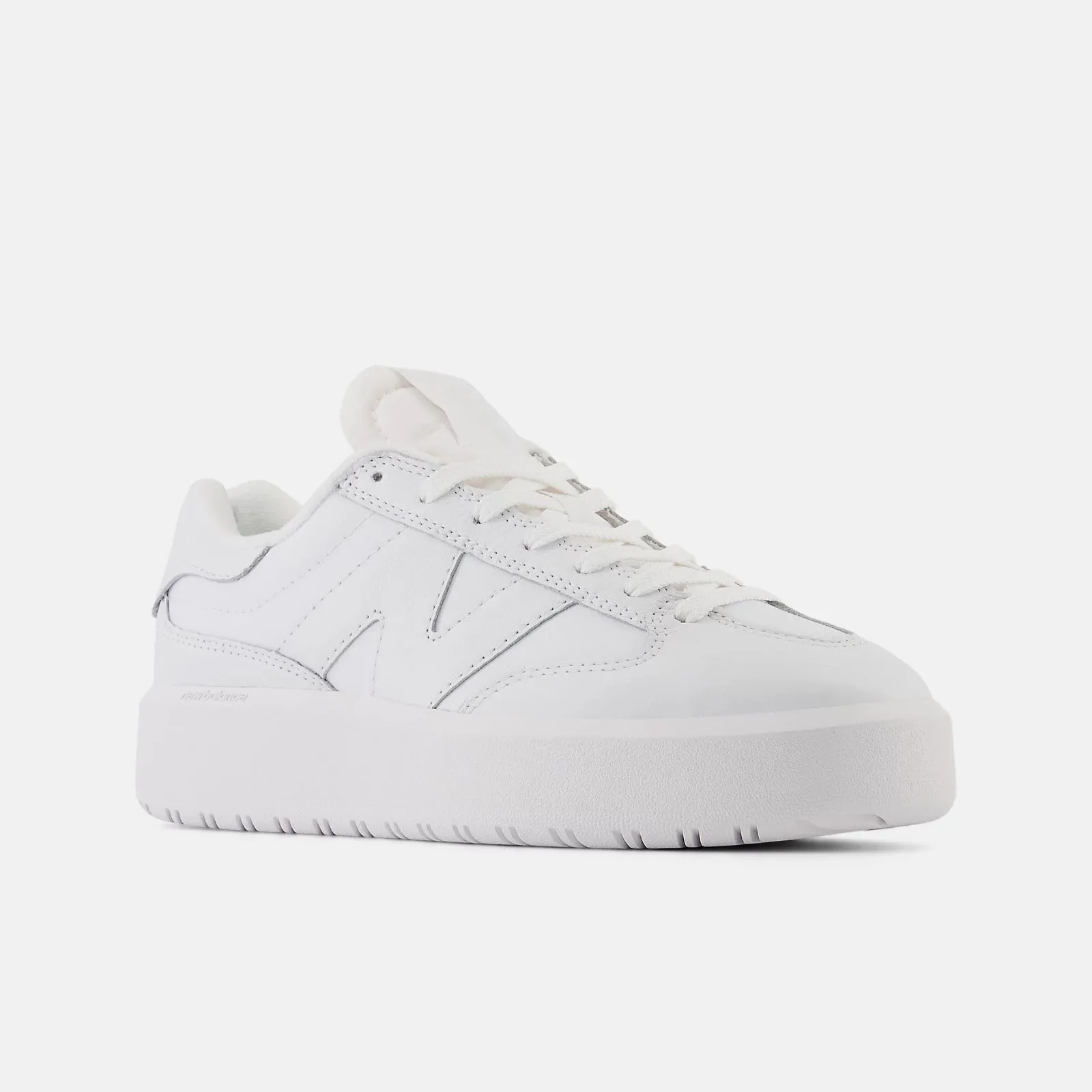 CT302 - White Stylish