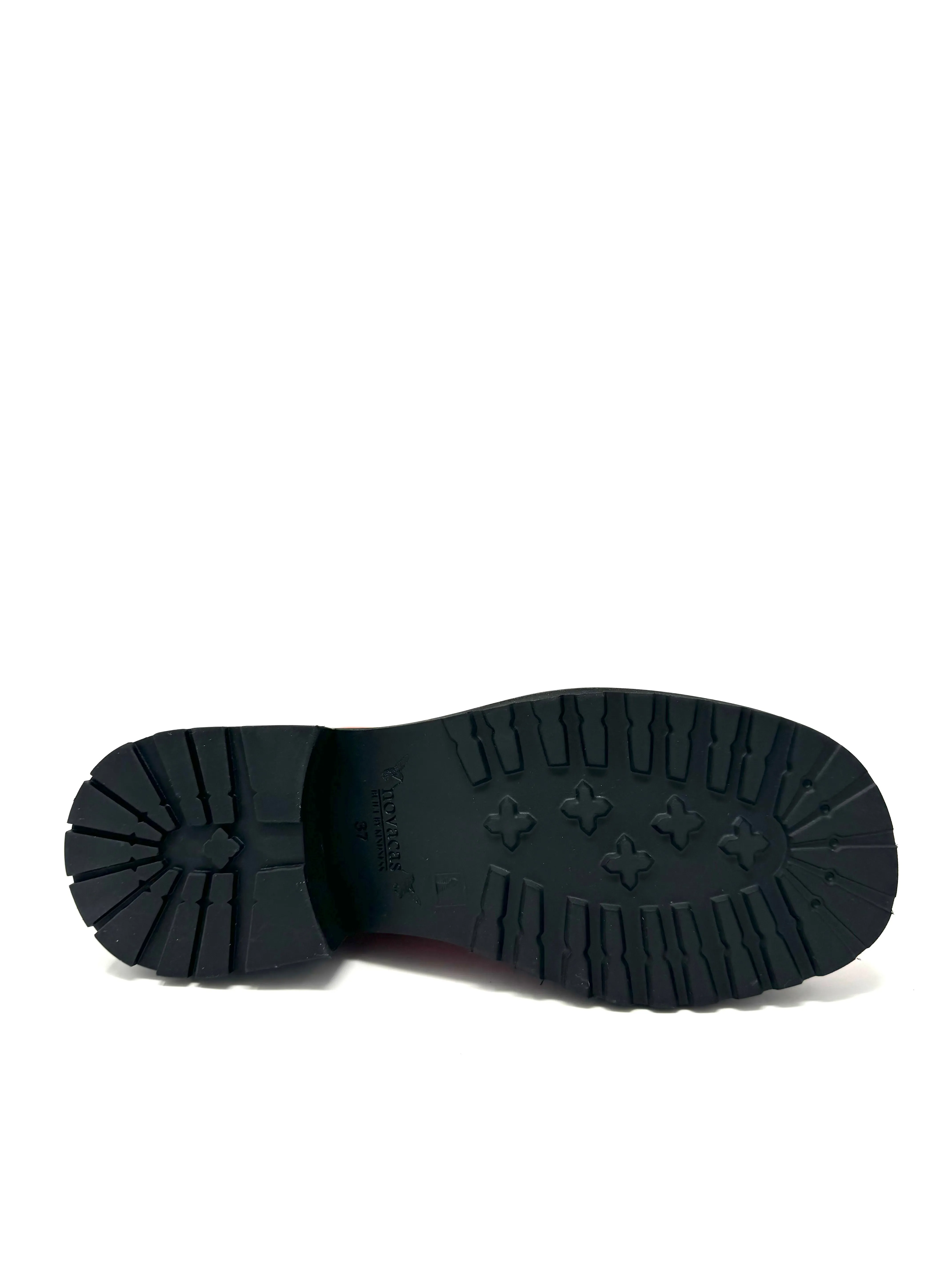 Toe box Icon Walk Erica Stretch Boot in Walnut from Novacas