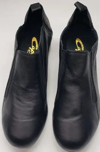 Farida -- Unisex Tap Slip-On -- Black Carry Easy