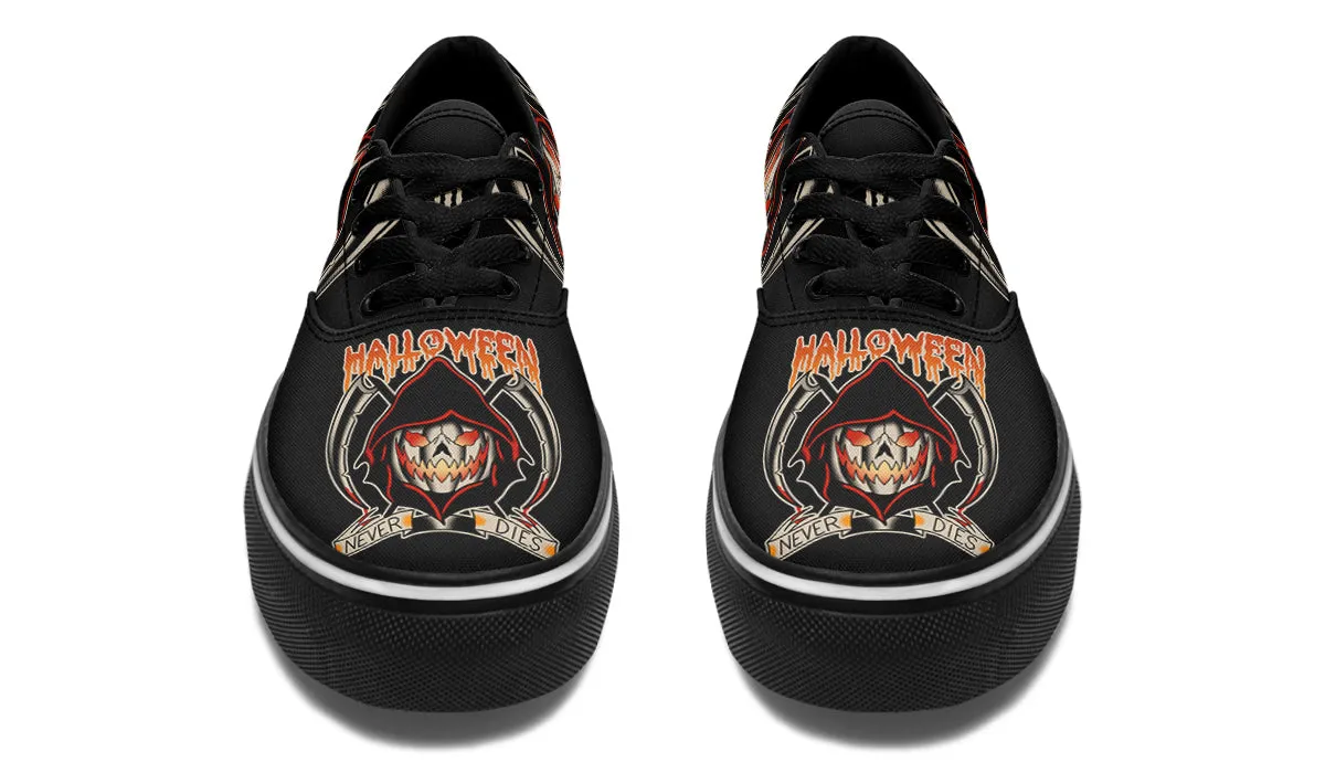 Lightweight Halloween Never Dies Classic Shoes