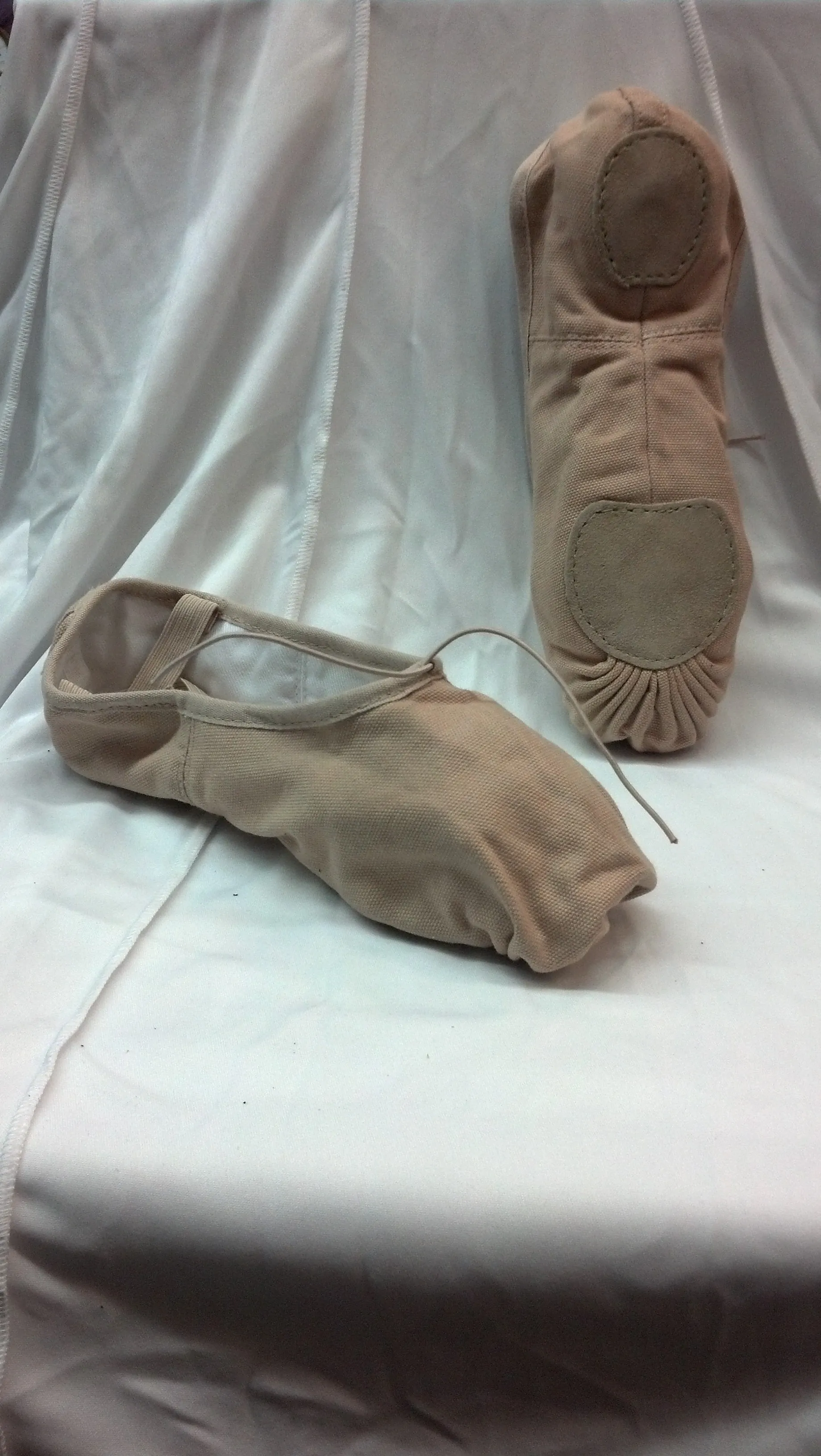 Modern Nadav -- Canvas Split Sole Ballet -- Tan