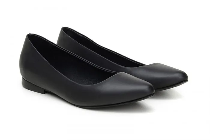 Freeze Grip Green Core Diana Flats in Black Matte from Ahimsa