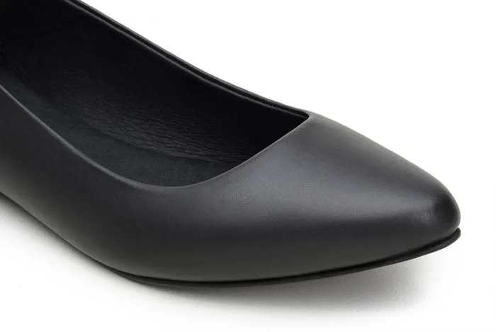 Toe box Comfortable Wear Diana Flats in Black Matte from Ahimsa