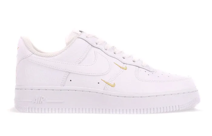 Mid Top Vintage Mood Nike Air Force 1 ??07 Ess White Metallic Gold (W)