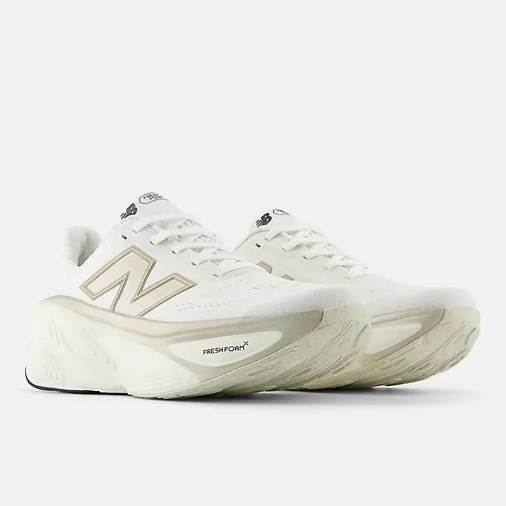 Fresh Foam X More v5 - White with Sea Salt Running