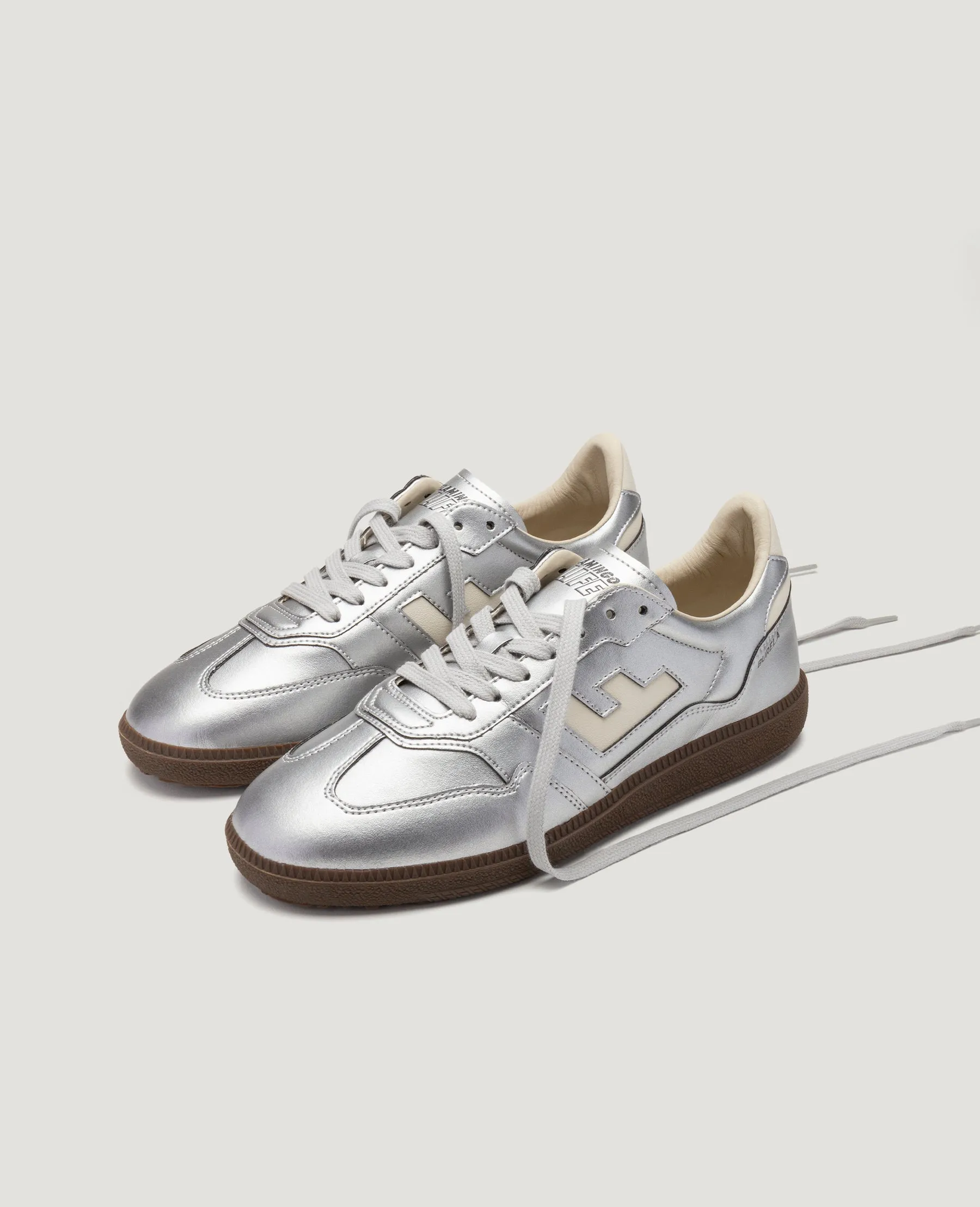 Corner Style Soft Burela Slim in Silver from Flamingos Life