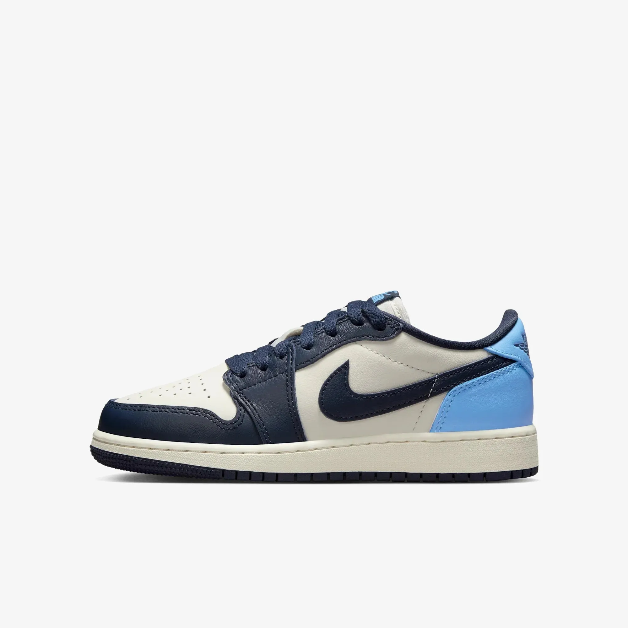 (GS) Air Jordan 1 Low OG 'UNC / Obsidian' (2025) CZ0858-400 Elastic Straps