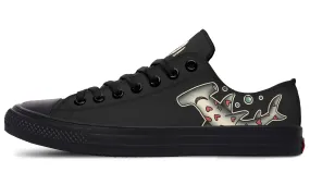 Neutral Base construction Hammerhead Hearts Low Tops