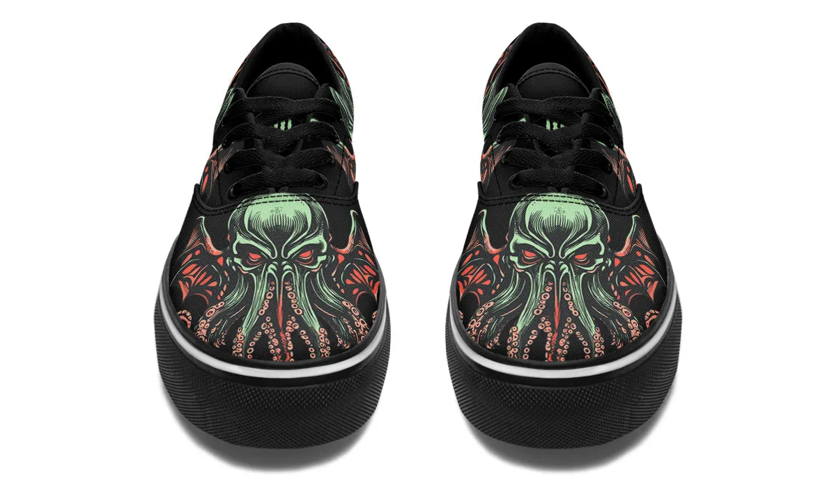 Firm Lock Curve Hug Cthulhu Classic Shoes