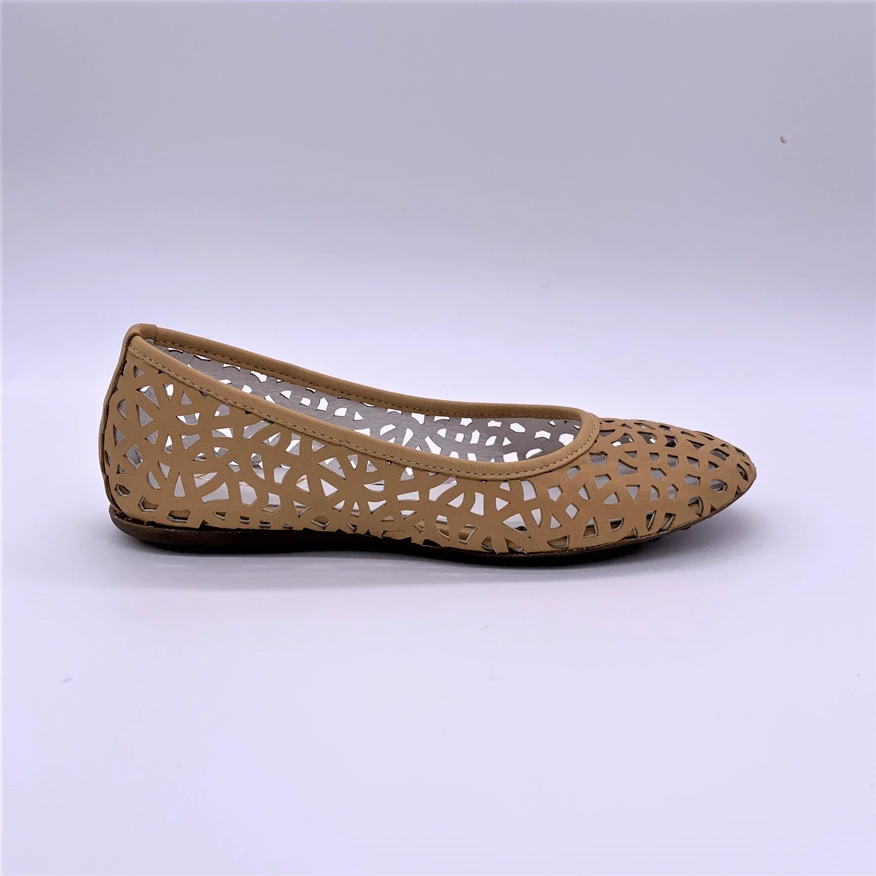 ??Eyelet Ballet?? synthetic material Relaxed Sole