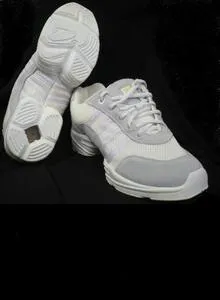 Jerry -- Split Sole Dancesneaker -- White Antique Glow Kick Power