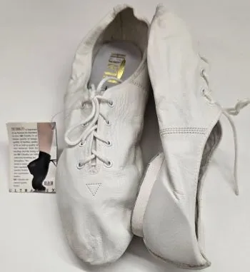 Neutral Glow Kelly -- Split Sole Jazz Shoe, Suede Sole Patch -- White