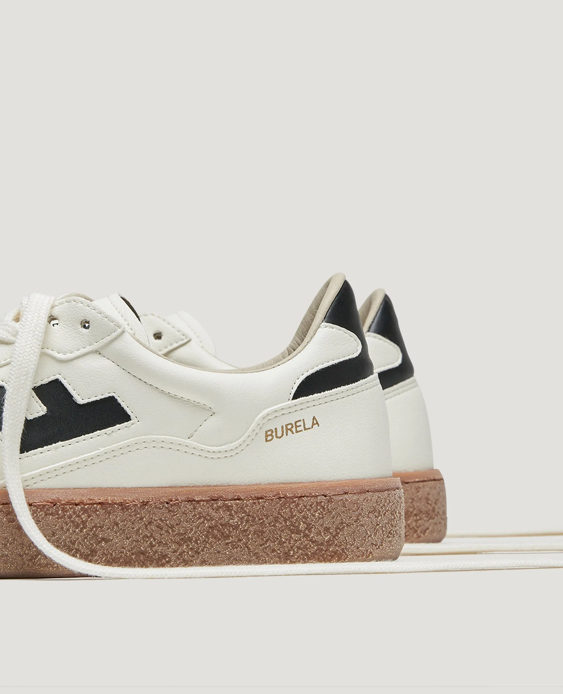 Burela Bold in White Black from Flamingos Life Peak Mode Star Walk