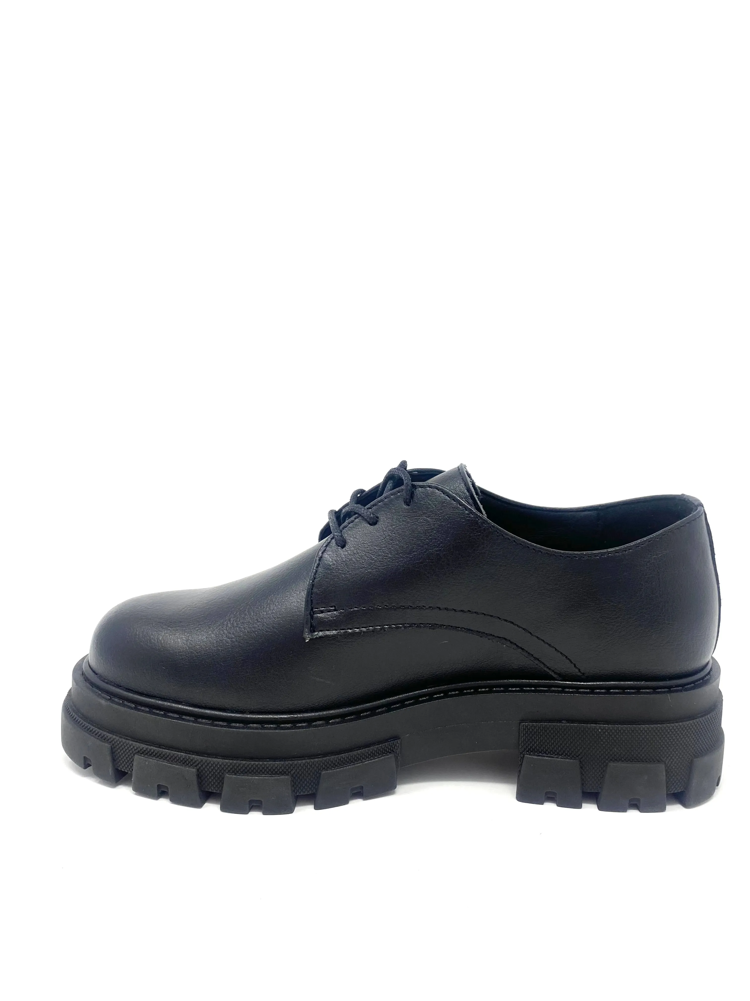 Leila Oxford in Black from Novacas Comfortable Design