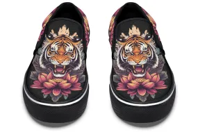Lotus Tiger Slip On Shoes Curve Hug