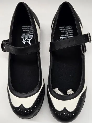 Outfit Key Mary Jane -- Suede Sole Strap -- Black/White