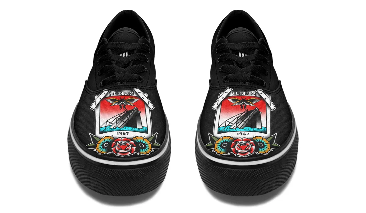 Mothman Photo Classic Shoes Supportive Strong Stitching