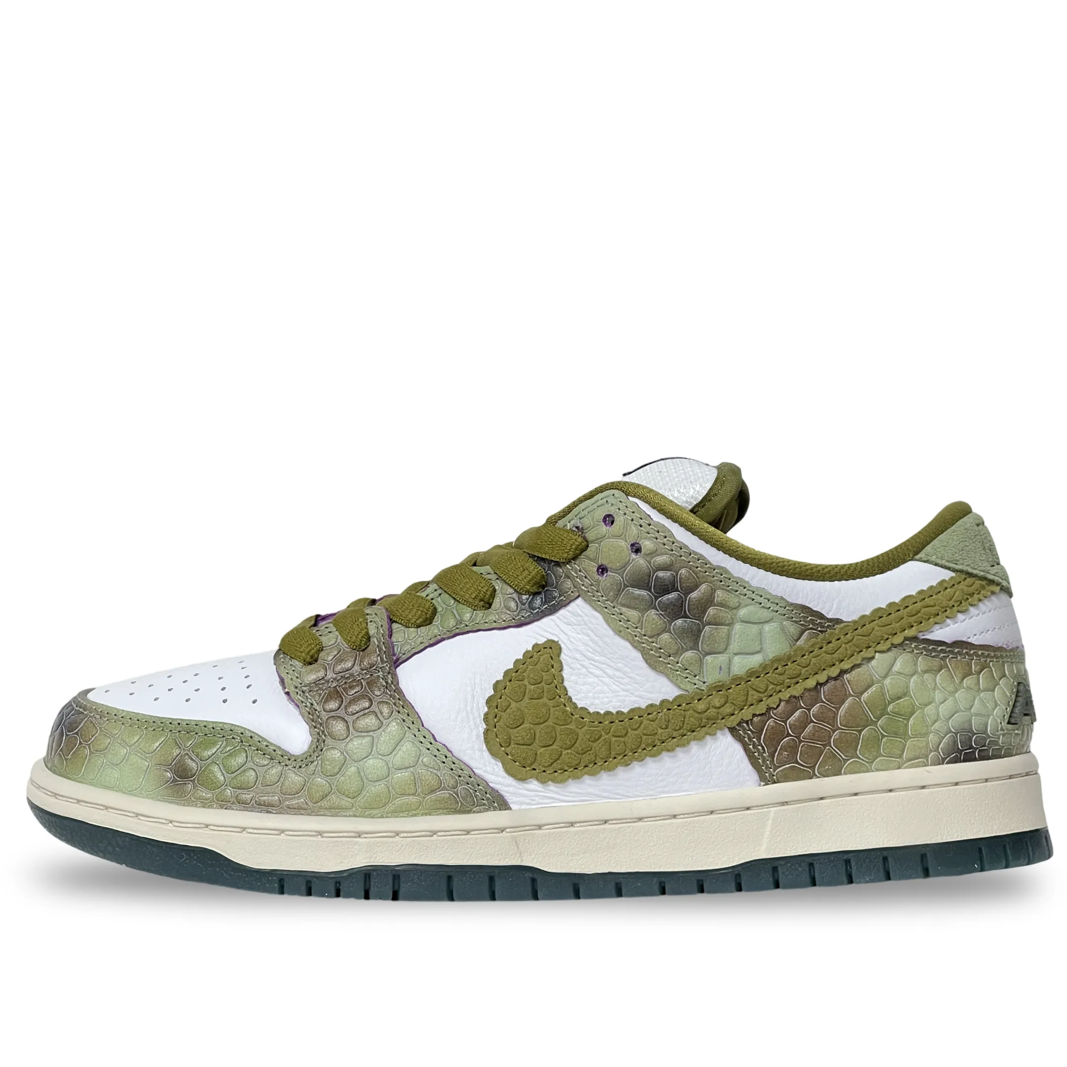 Nike SB Dunk Low Alexis Sablone Chameleon Match All