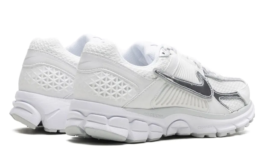 Nike Zoom Vomero 5 Chrome Toe (Women's) Narrow Fit Comfort Wedge