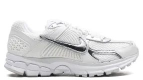 Boat Walk Waterproof Standing All Nike Zoom Vomero 5 Chrome Toe (Women's)