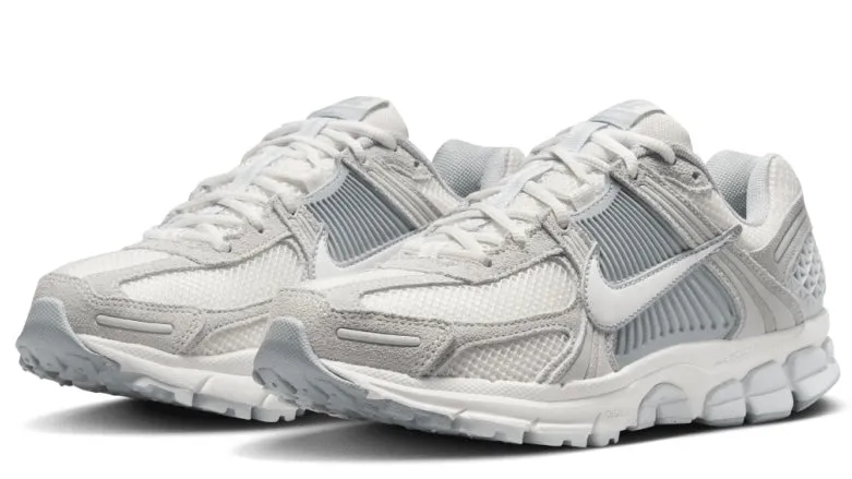Nike Zoom Vomero 5 Pure Platinum Grey (Women's) Soft Classic Chic