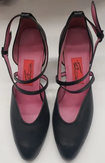 Urban Chill Soft Move 2.5" Cruzada III -- Women's Tango Shoe