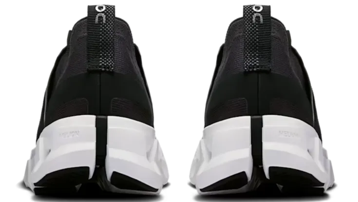 On Running Cloudswift 4 Black White (Women's) Formal Mode