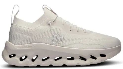 Dream Path On Running Cloudtilt Loewe Sand (Women's)