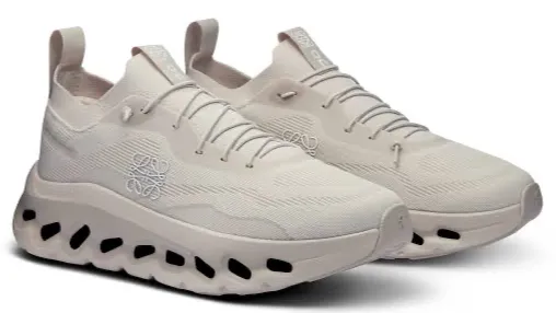 Foot Ease Street Glow On Running Cloudtilt Loewe Sand (Women's)