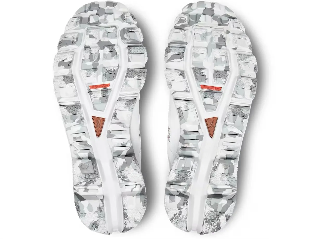 Strong Stitching Yoga Base On Running CloudventureLOEWE White