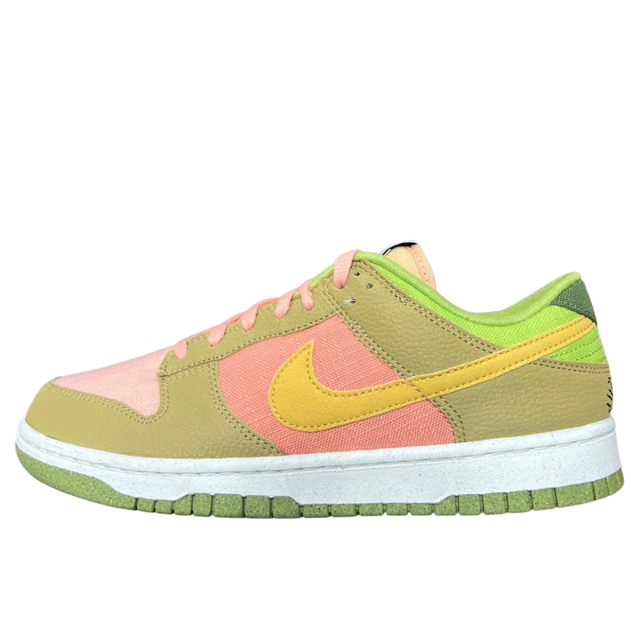 Shock Resistant Quick Drying Casual Wear Nike Dunk Low Sun Club Arctic Orange Sanded Gold