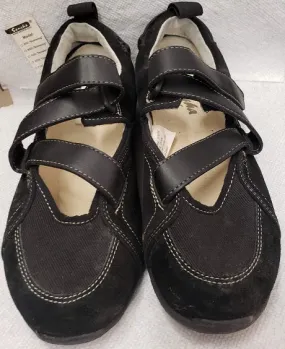 Shiny Tone Action Ready Dansurf -- Split Sole Dancesneaker -- Black