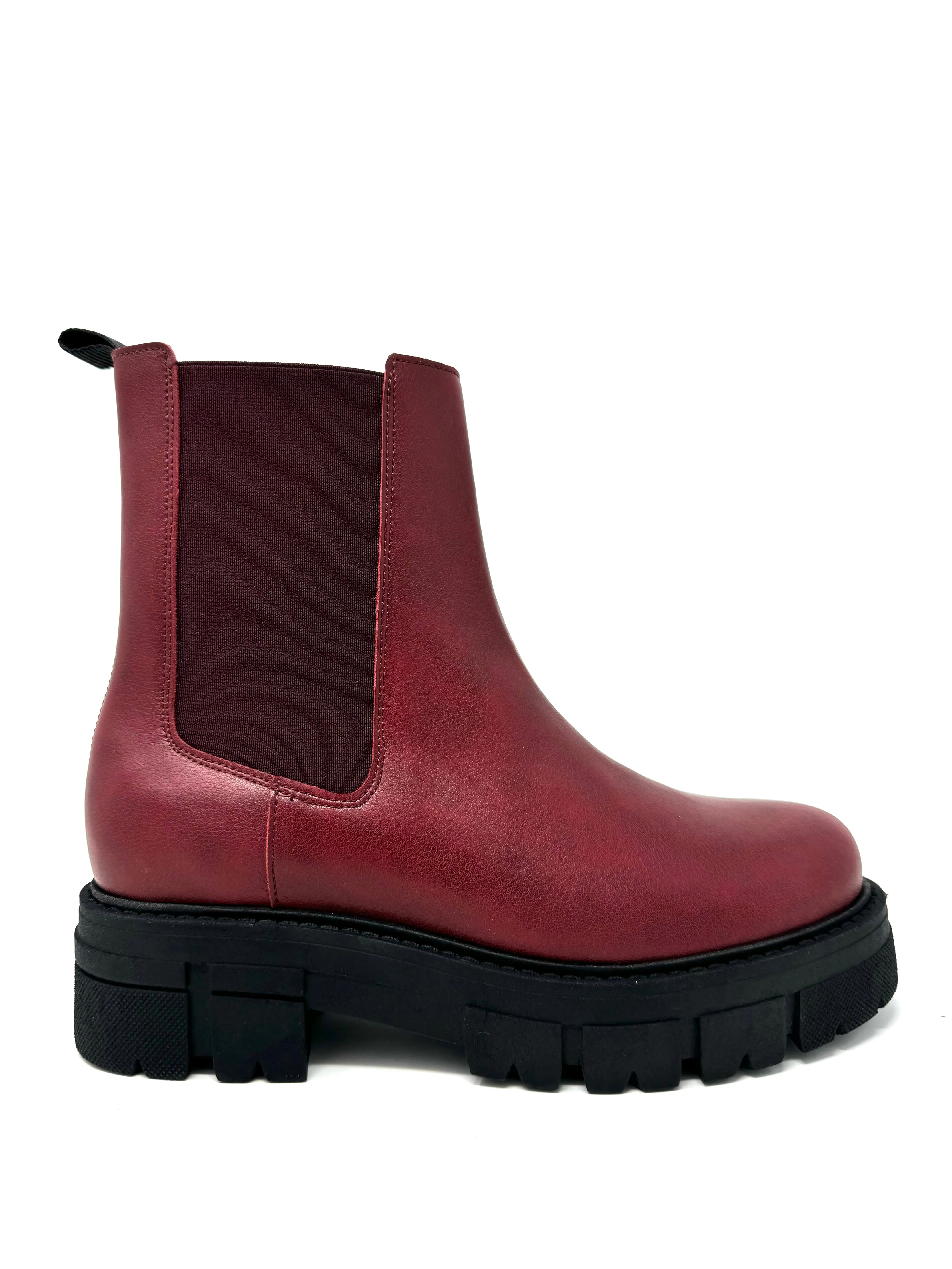 Poppy Boot in Bordeaux from Novacas Ice Guard Hero Edge