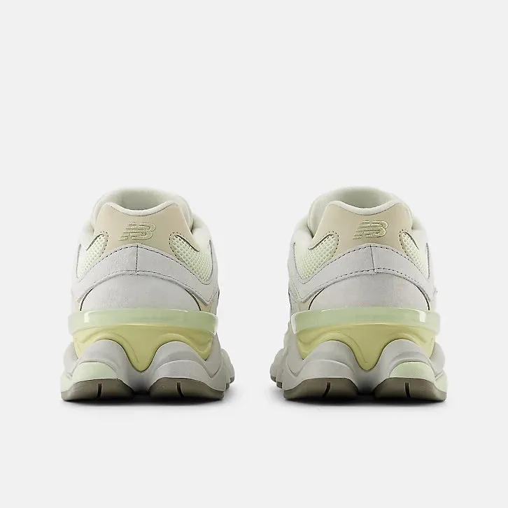 9060 - Mineral with Grey Matter Bold Tone Casual Move